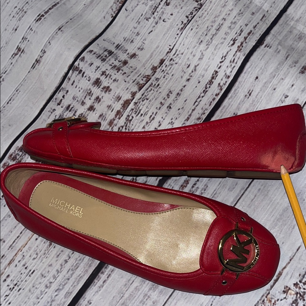 Michael Kors Red Leather Flats with Gold Logo - Picture 4 of 6